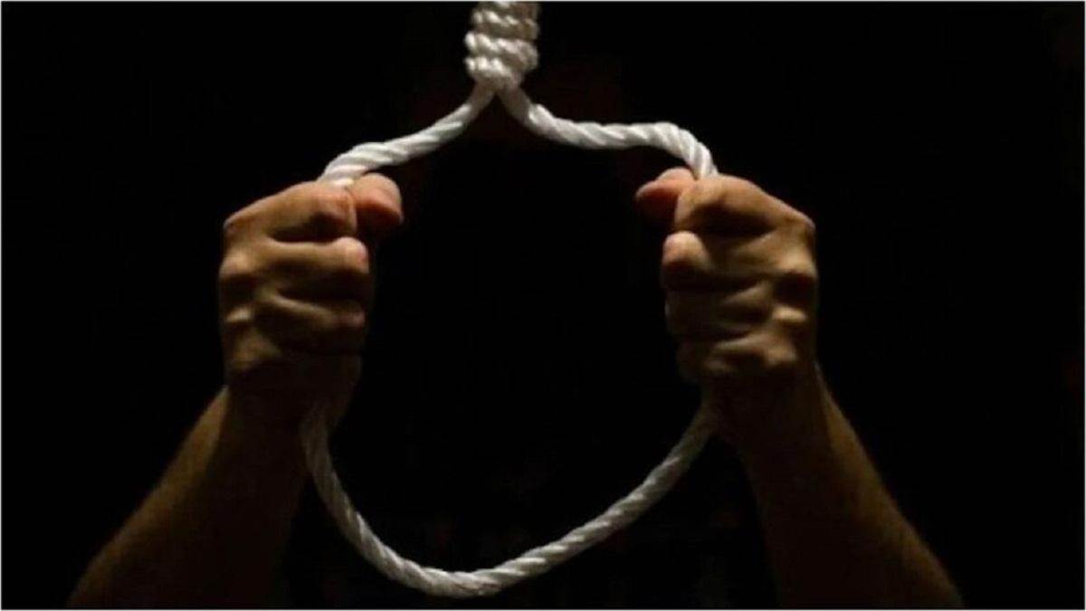 'मैं बहुत दूर जा रहा हूं, माता पिता का ध्यान रखना...', डिंडौरी में सुसाइड नोट और वीडियो बनाकर फांसी पर झूल गया युवक