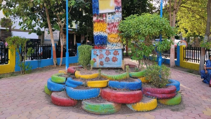 इंदौर नगर निगम का नवाचार: कबाड़ से सजे शहर के ‘वेस्ट टू वंडर पार्क’ फैला रहे जागरूकता