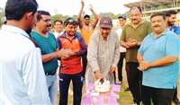 Ranji Trophy Winner : रणजी ट्राफी में पहली बार मध्यप्रदेश की टीम के विजेता बनने की खुशी शहडोल स्टेडियम में भी नजर आई, काटा गया केक