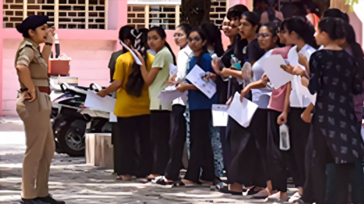 TET Paper Leak: महाराष्ट्र में टीईटी परीक्षा से एक दिन पहले लीक हुआ पेपर, जांच में जुटा शिक्षा विभाग