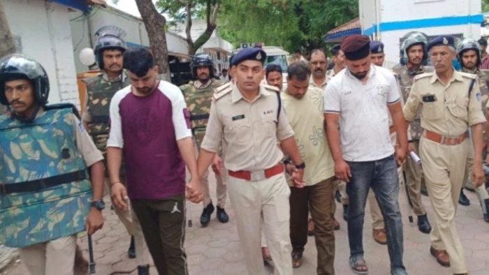 उज्जैन में मोहर्रम के जुलूस में वैन को हवा में लटकाकर ब्लास्ट करने के मामले में एटीएस ने शुरू की जांच