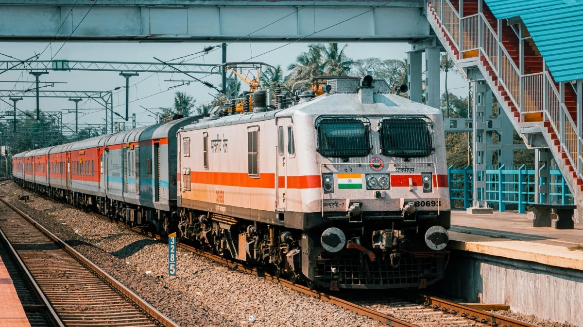 Indian Railways Cancelled Trains: दो और तीन अगस्त को रद्द रहेंगी चार ट्रेनें, यात्रा करने से पहले देखें पूरी लिस्ट
