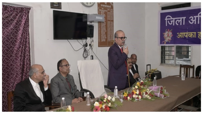 छत्तीसगढ़ उच्च न्यायालय के जज सचिन सिंह राजपूत ने किया निरीक्षण: रायगढ़ जिले के न्यायालयों और जिला जेल की जांची व्यवस्थाएं