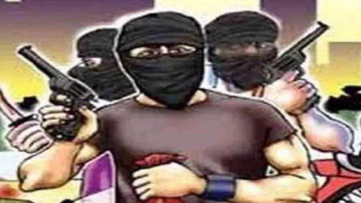 Indore Crime News: उप पंजीयक की पत्नी ने बहन-बहनोई के साथ अपने ही घर में रचा लूट का षड्यंत्र, ऐसे खुली पोल
