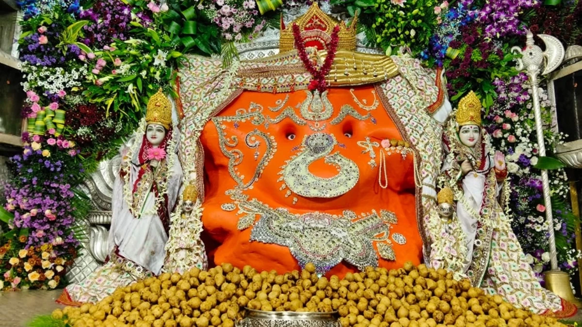 Khajarana Ganesh Indore: देवी अहिल्याबाई ने बनवाया था खजराना गणेश मंदिर, दुनियाभर से आते हैं श्रद्धालु