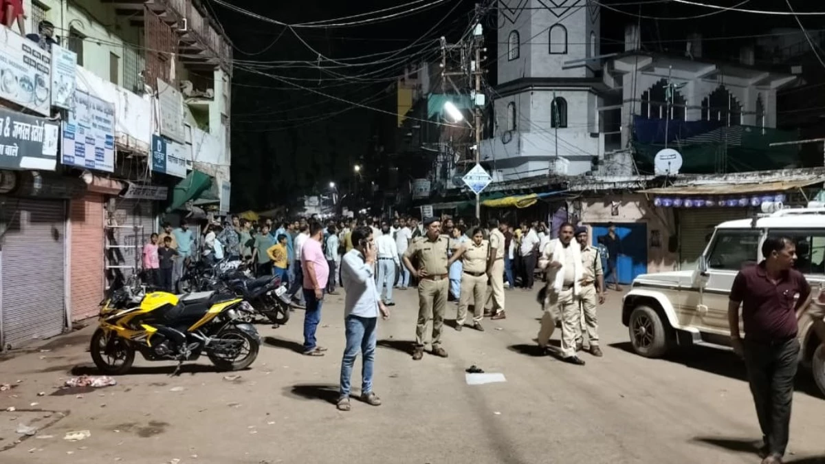 मध्य प्रदेश के इस जिले में सोशल मीडिया कमेंट पर दो समुदाय आमने-सामने, भारी पुलिस बल तैनात
