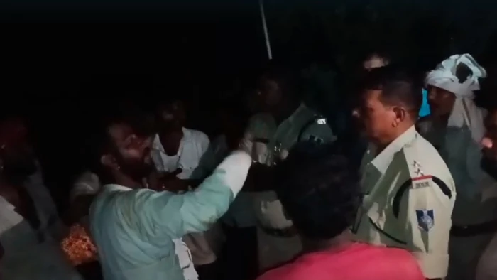 खंडवा के धारूखेड़ी में चरवाहों और पारदी समाज के लोगों के बीच विवाद में तीन लोग घायल, हमले में 24 भेड़ों की भी मौत