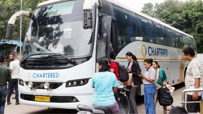 रक्षाबंधन पर बहनों को इंदौर शहर में नहीं मिलेगी मुफ्त बस सेवा, चुकाना होगा पूरा किराया रक्षाबंधन पर बहनों को इंदौर शहर में नहीं मिलेगी मुफ्त बस सेवा, चुकाना होगा पूरा किराया