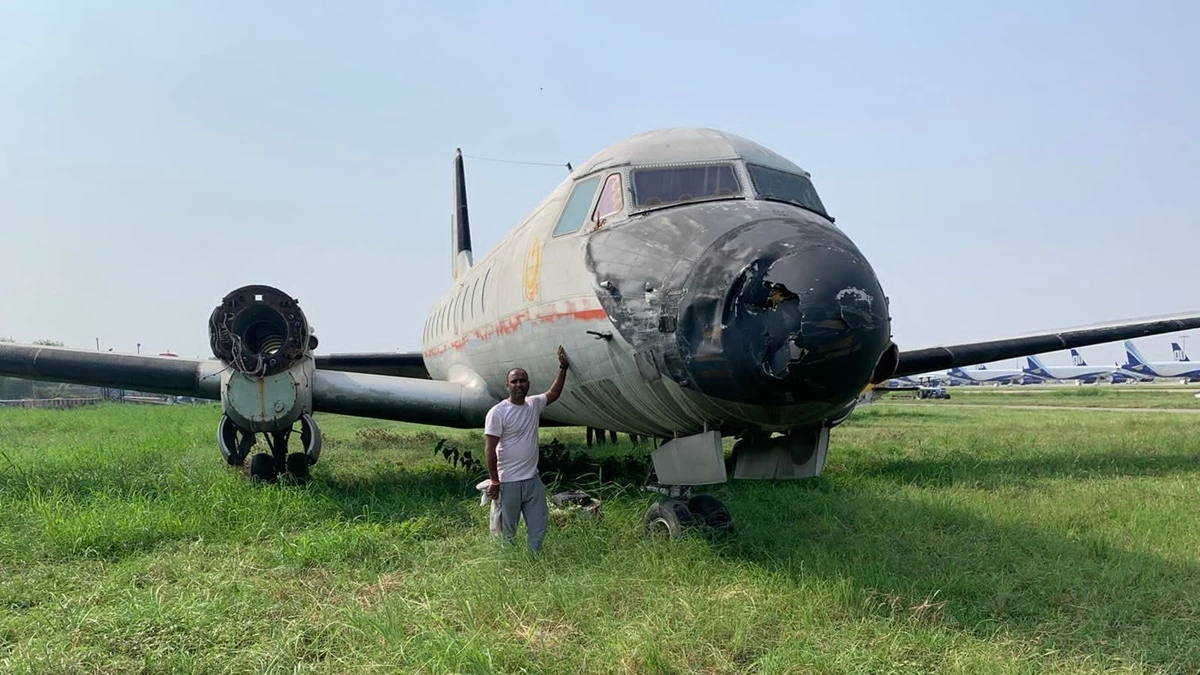 उज्जैन के दो भाइयों ने 50 लाख में खरीदा प्लेन, दिल्ली से यहां लाने में लगे 5 लाख रुपये; इसे बनाएंगे लग्जरी होटल