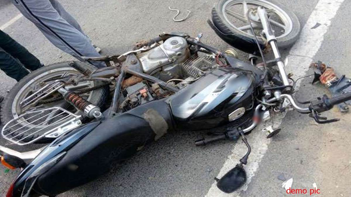 Ujjain News: तेज रफ्तार बाइक पेड़ से टकराई, युवक की मौत – Ujjain News Speeding bike collides with tree youth dies