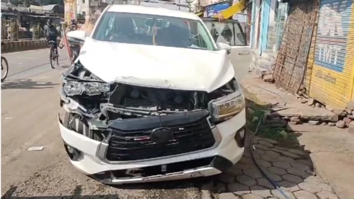 बीना में मंत्री विश्वास सारंग के काफिले का एक्सीडेंट, आपस में टकराए वाहन, मंत्री सुरक्षित