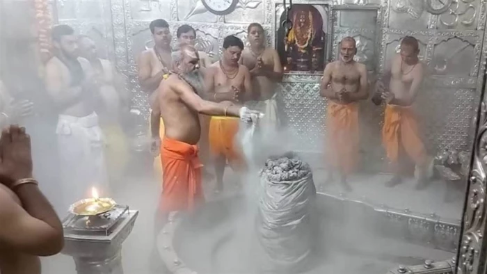 नए साल में भक्तों को चलायमान होंगे महाकाल भस्म आरती के दर्शन, ऑनलाइन बुकिंग ब्लॉक