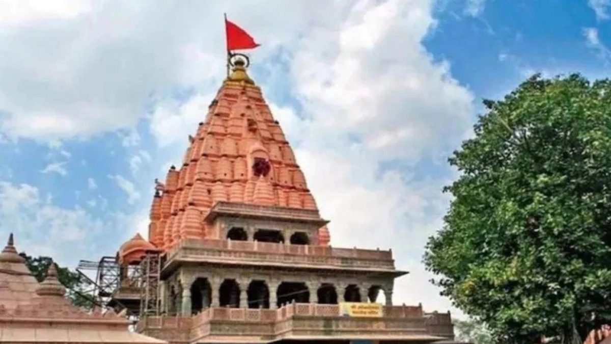 महाकाल मंदिर में दर्शन के नाम पर धोखाधड़ी करने वाले एक दिन की पुलिस रिमांड पर