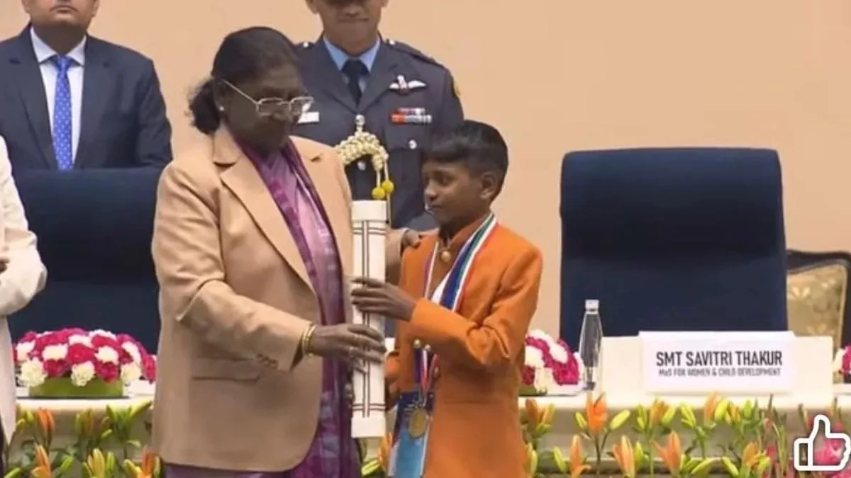 मगरमच्छ से पिता को बचाने वाले आगरा के अजय राज को मिला प्रधानमंत्री राष्ट्रीय बाल पुरस्कार, राष्ट्रपति ने किया सम्मानित