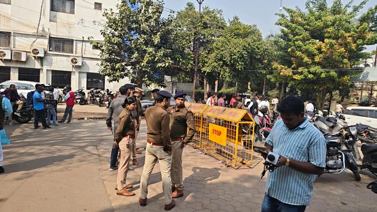 रायपुर के मैग्नेटो मॉल तोड़फोड़ मामले में 7 गिरफ्तार, बजरंग दल ने दी गिरफ्तारी की चेतावनी