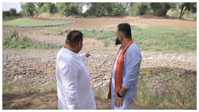 जबलपुर में बह रही गोबर की नदी!
