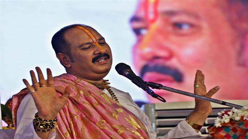 Shiv Mahapuran Katha In Indore: भारत भूमि की नारी में बसता भगवान शिव का आधा  स्वरूप - Shiv Mahapuran Katha In Indore Half form of Lord Shiva resides in  the woman of