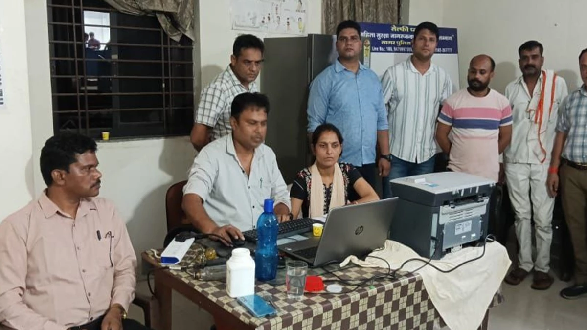 मूंग की ग्रेडिंग करवाने के एवज में किसान से एक लाख की रिश्वत लेते समिति प्रबंधक गिरफ्तार