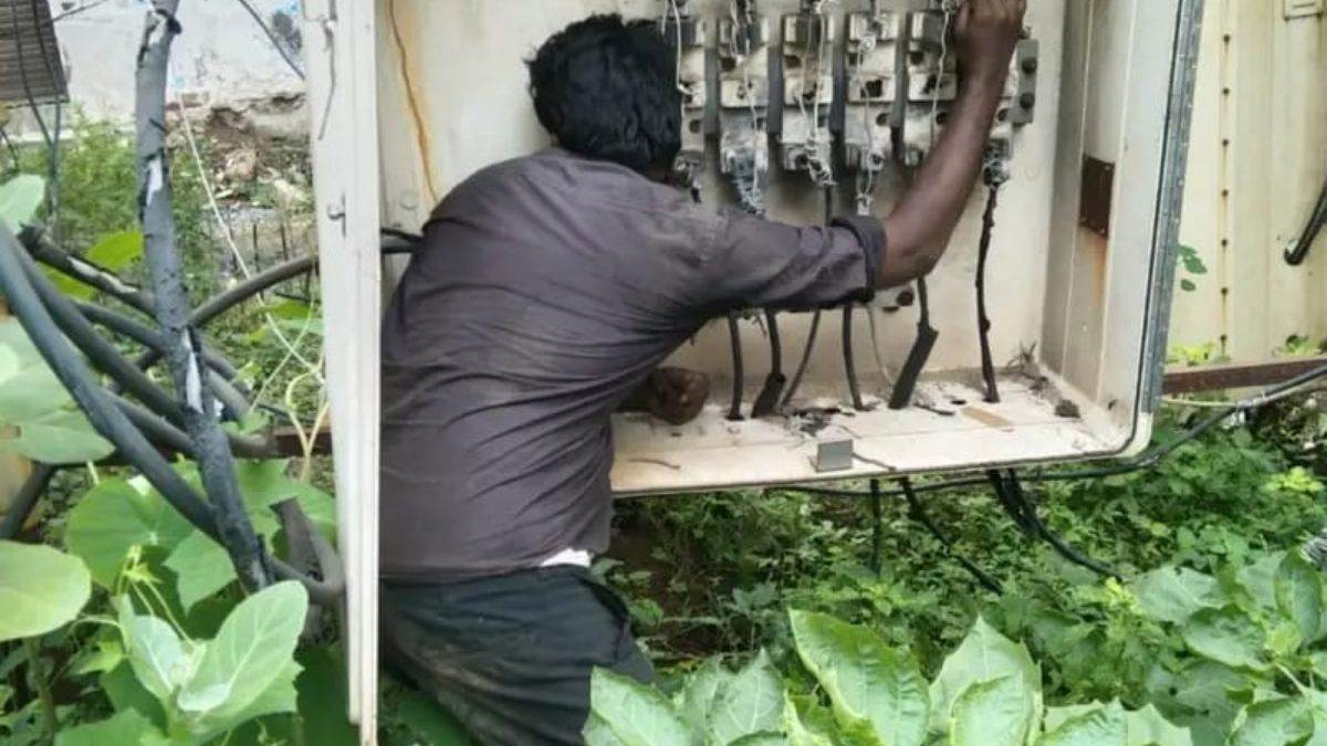 छत्तीसगढ़ के जांजगीर चांपा में ट्रांसफार्मर के अंदर युवक ने घुसाया सिर, करंट लगने से मौके पर मौत