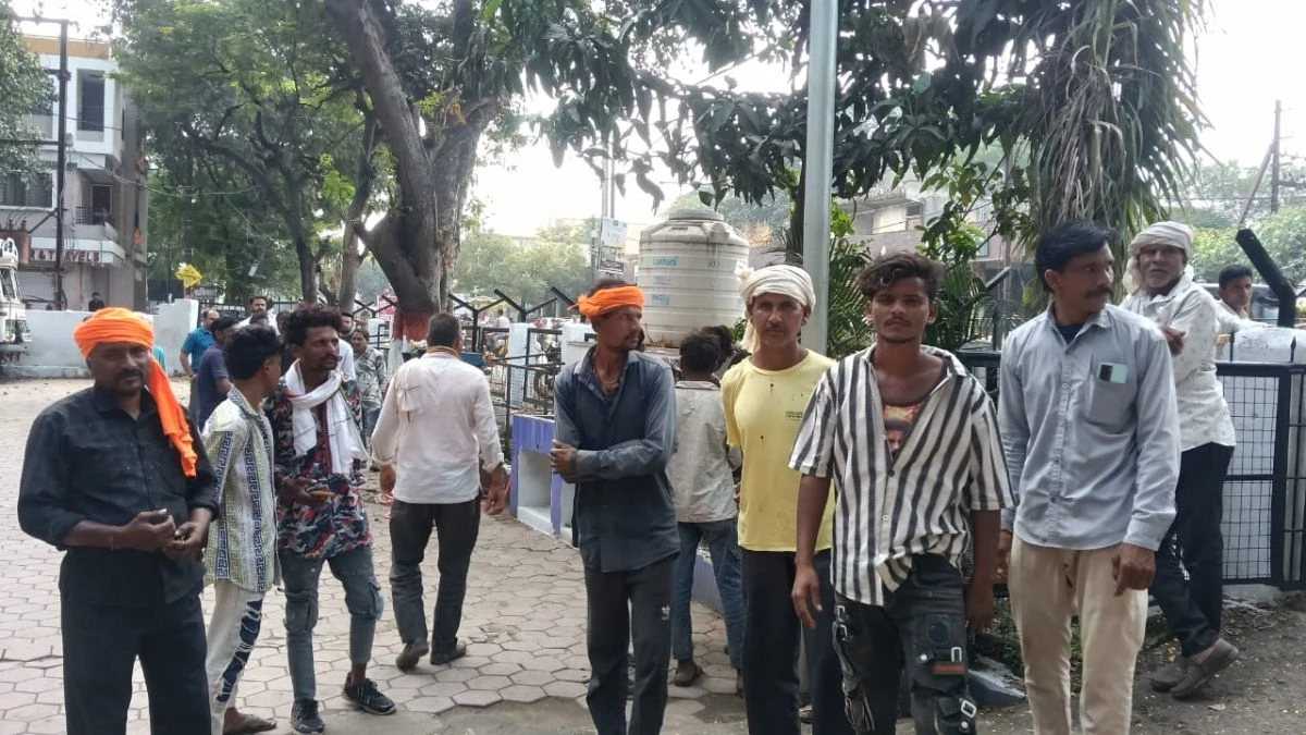 MP में गाय-भैंस चोरी के शक में दो युवकों की बंधक बनाकर बेरहमी से पिटाई, 18 पर केस दर्ज