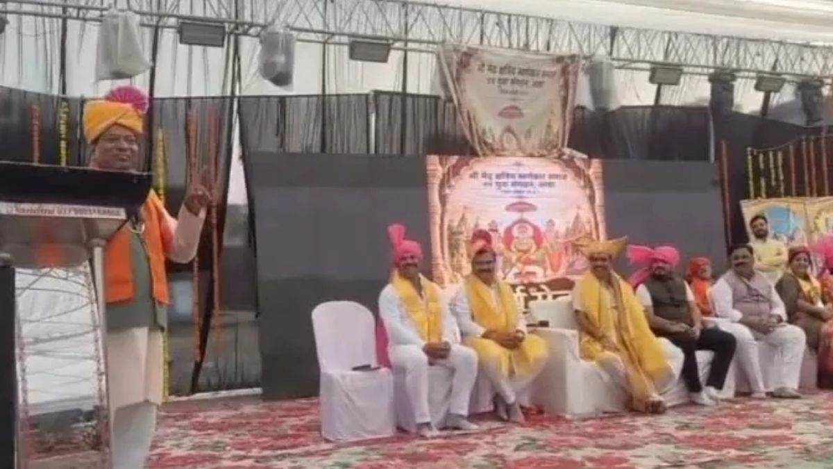 भाजपा MLA का मंच से कबूलनामा... '18 में से 10 सदस्यों को खरीदा', बवाल मचने पर बोले- मजाक में कहा था
