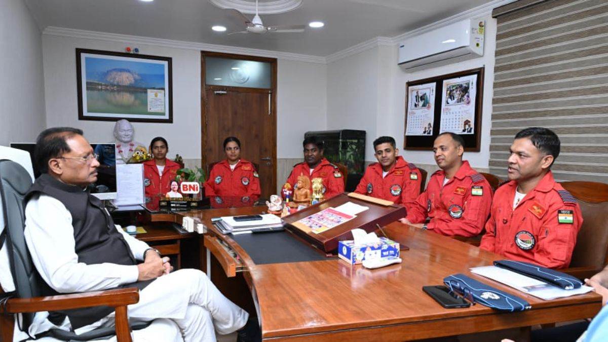 2 नवंबर को नवा रायपुर के सेंध लेक क्षेत्र में होगा भव्य एयर शो, सुबह 11 बजे से पांच हेलीकॉप्टर दिखाएंगे हैरतअंगेज करतब