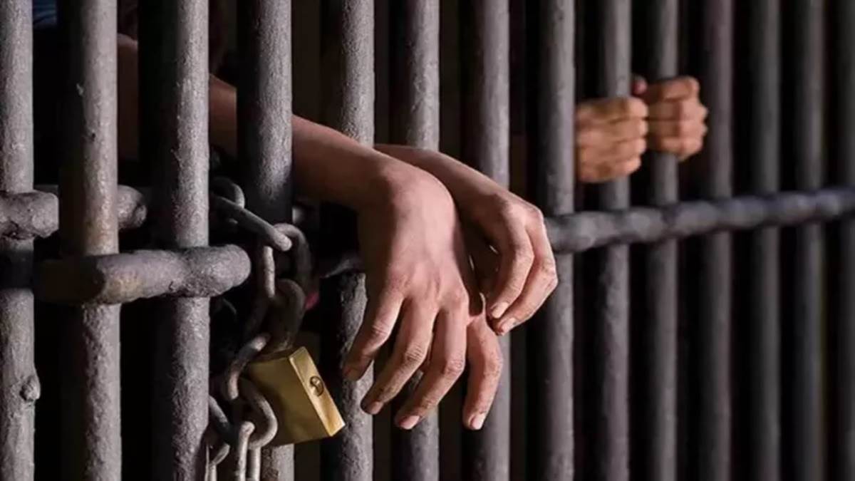 ग्वालियर में बुजुर्ग महिला को डिजिटल अरेस्ट कर ठगे थे 38 लाख रुपये, तीन दोषियों को मिली एक साल की कैद