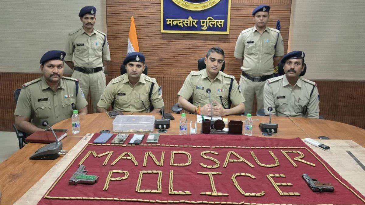 यूपी से लाते कारतूस, सिकलीगरों से देशी कट्टे, मंदसौर पुलिस ने चार को पकड़ा, 700 कारतूस, 2 पिस्टल जब्त