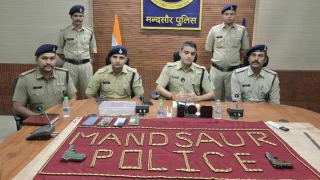 यूपी से लाते कारतूस, सिकलीगरों से देशी कट्टे, मंदसौर पुलिस ने चार को पकड़ा, 700 कारतूस, 2 पिस्टल जब्त