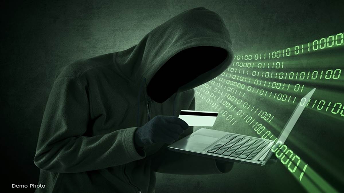 Cyber Fraud News: रिचार्ज फेल होने पर मदद, क्रेडिट कार्ड एक्टिव करने का झांसा देकर 2.63 लाख की ठगी