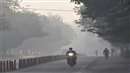 Indore Weather Update: इंदौर में सुबह धुंध का असर, रात के तापमान में हल्की गिरावट