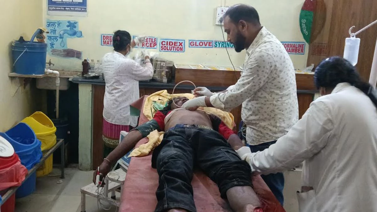 बोड़ला बाईपास पर फिर हादसा... बेकाबू ट्रेलर की टक्कर से ट्रक के पहिए में फंसा युवक, हालत गंभीर