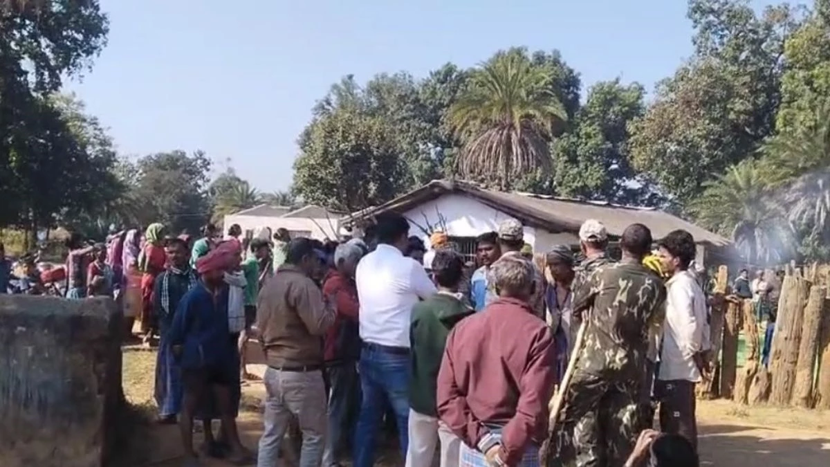 कांकेर में फिर भड़की मतांतरण की आग, 12 घरों और प्रार्थना गृह में तोड़फोड़, इलाके में दहशत