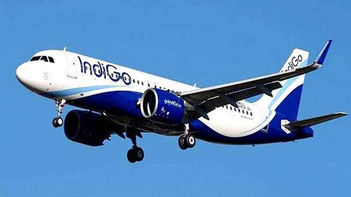 Indore News:  यात्री की तबीयत बिगड़ी, अहमदाबाद जा रही फ्लाइट की इंदौर में इमरजेंसी लैंडिंग