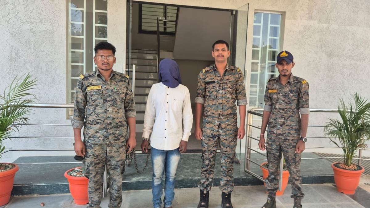 तीन साल के मासूम को आंगन में छोड़कर गई थी मां, सिरफिरे पिता ने कुल्हाड़ी मारकर ले ली बेटे की जान