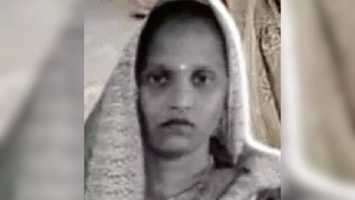 पत्नी का शव लेकर 1400km का सफर... ग्वालियर की महिला की कर्नाटक में मौत, मायके वालों ने रोका अंतिम संस्कार