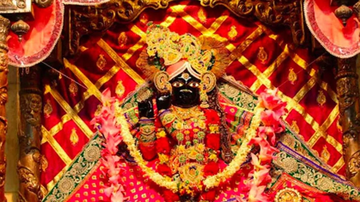 Akshaya Tritiya Importance: In Vrindavan only on the day of Akshaya Tritiya, the feet of Shri Banke Bihari ji are of lotuses… Know mythology