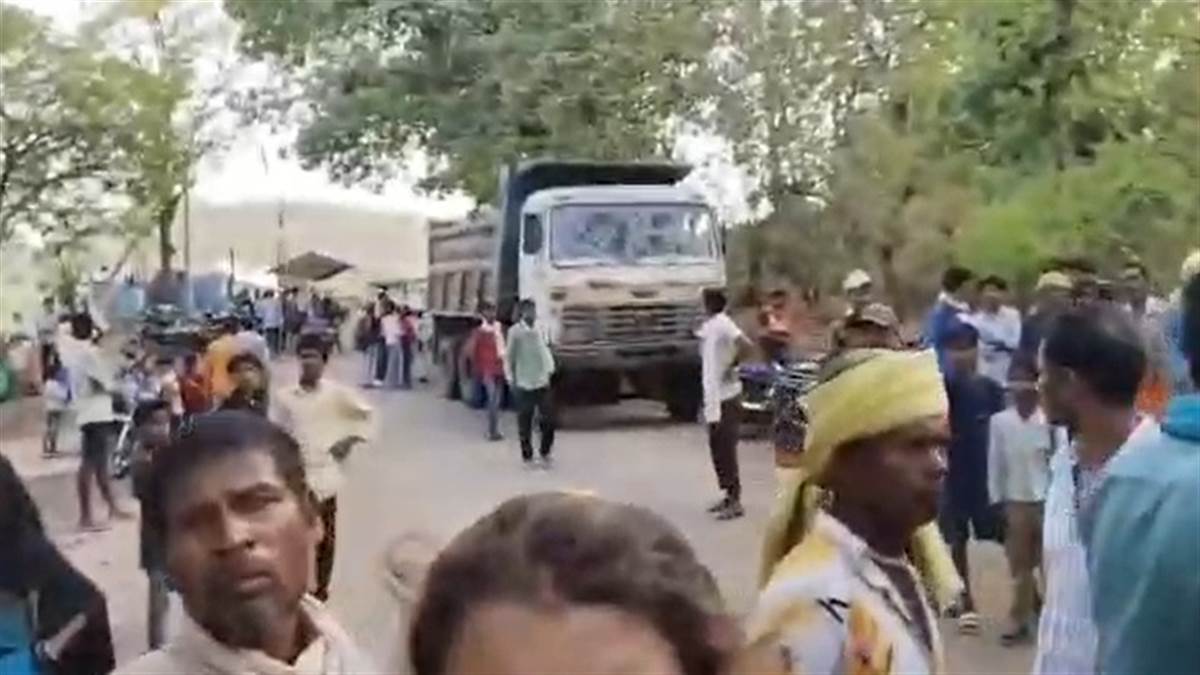 उमरिया में पाली के तिवनी गांव में दर्दनाक हादसा, ट्रैक्टर की ट्रॉली पलटने से 5 की मौत, दो दर्जन घायल