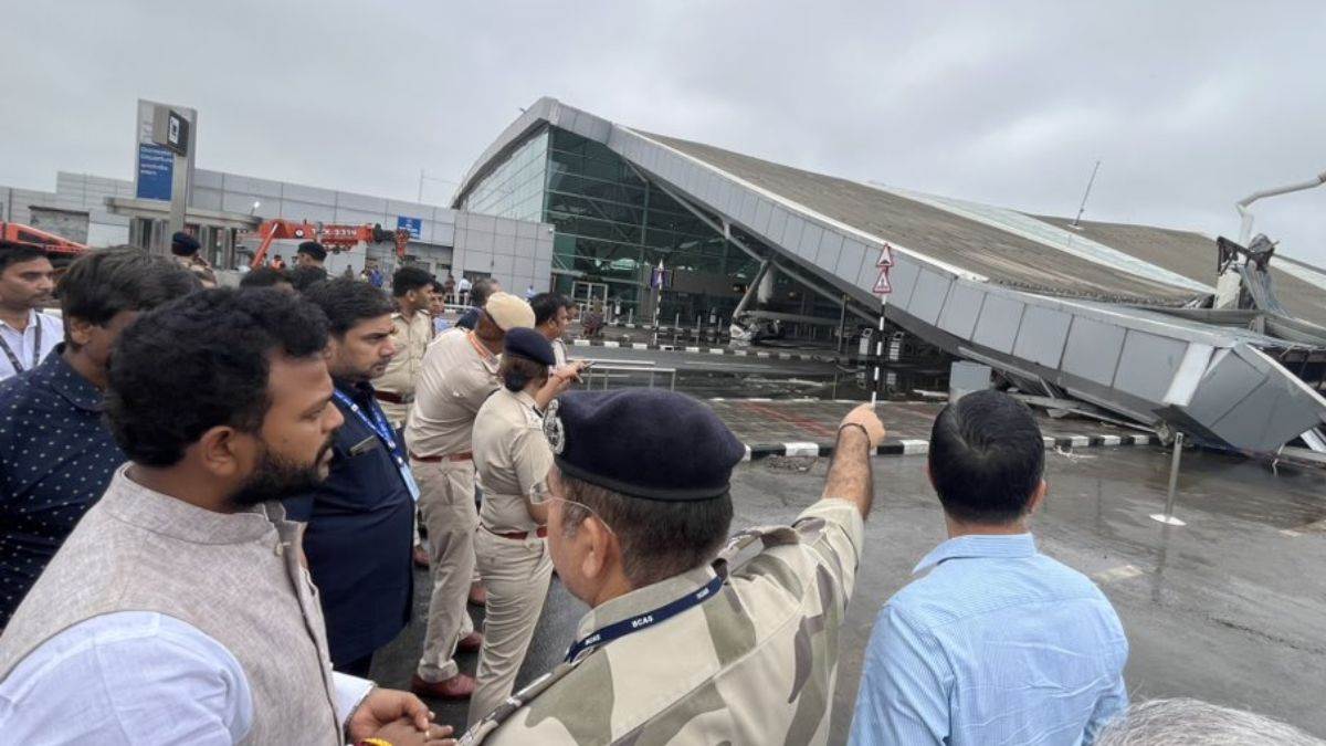 Delhi Airport Roof Collapse: टर्मिनल 1 पूरी तरह से बंद, मृतक के परिजनों को 20 लाख रुपये देगी मोदी सरकार