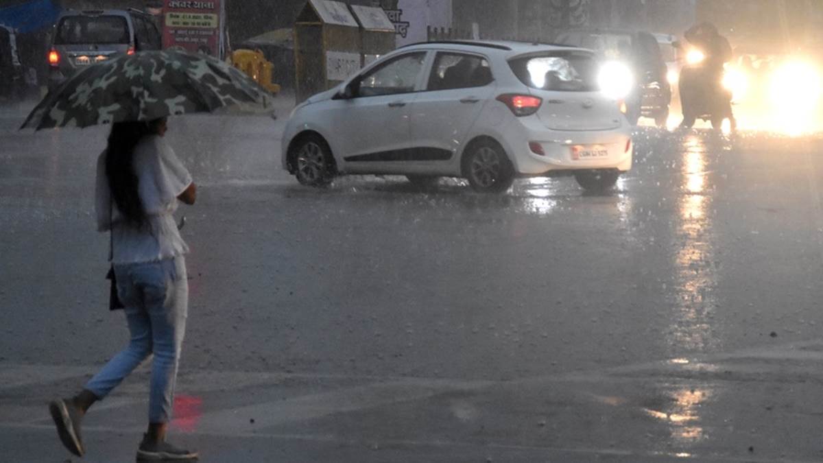 CG Climate Alert: छत्‍तीसगढ़ में मानसून एक्टिव, कई जिलों में आज भारी बारिश का अलर्ट, मौसम विभाग ने जारी की चेतावनी