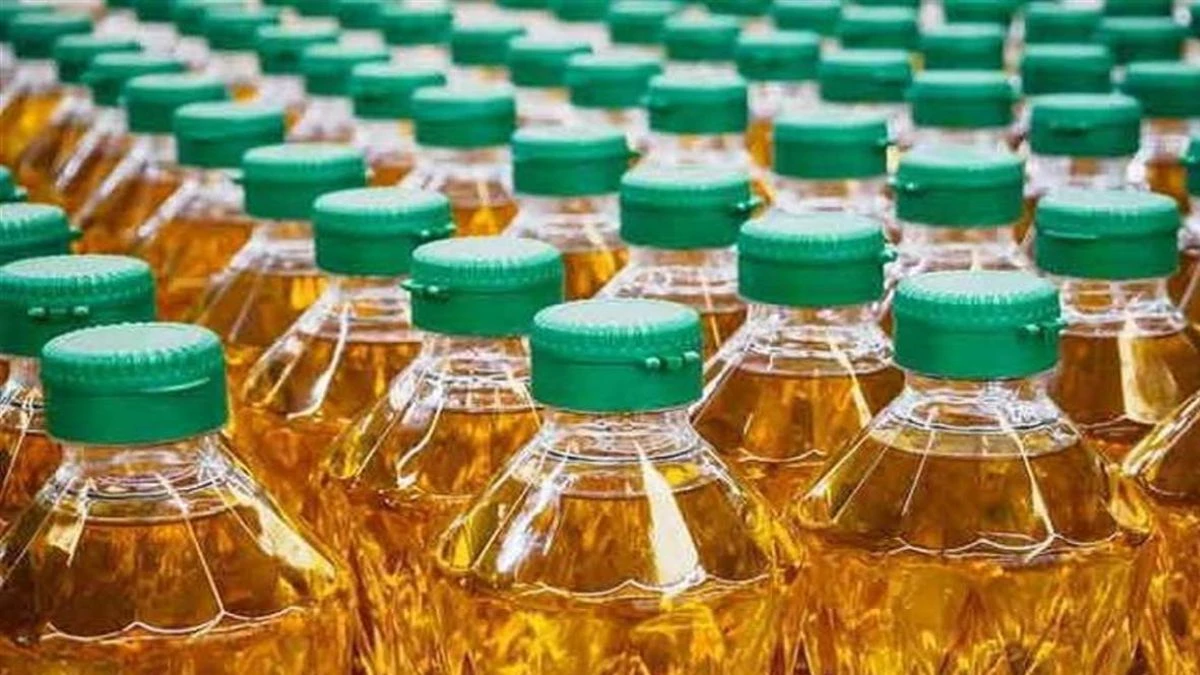 Edible Oil Rate: खाद्य तेलों पर आयात शुल्क बढ़ाने की तैयारी… किसानों को राहत, लेकिन त्योहारों में आम आदमी पर पड़ेगी महंगाई की मार