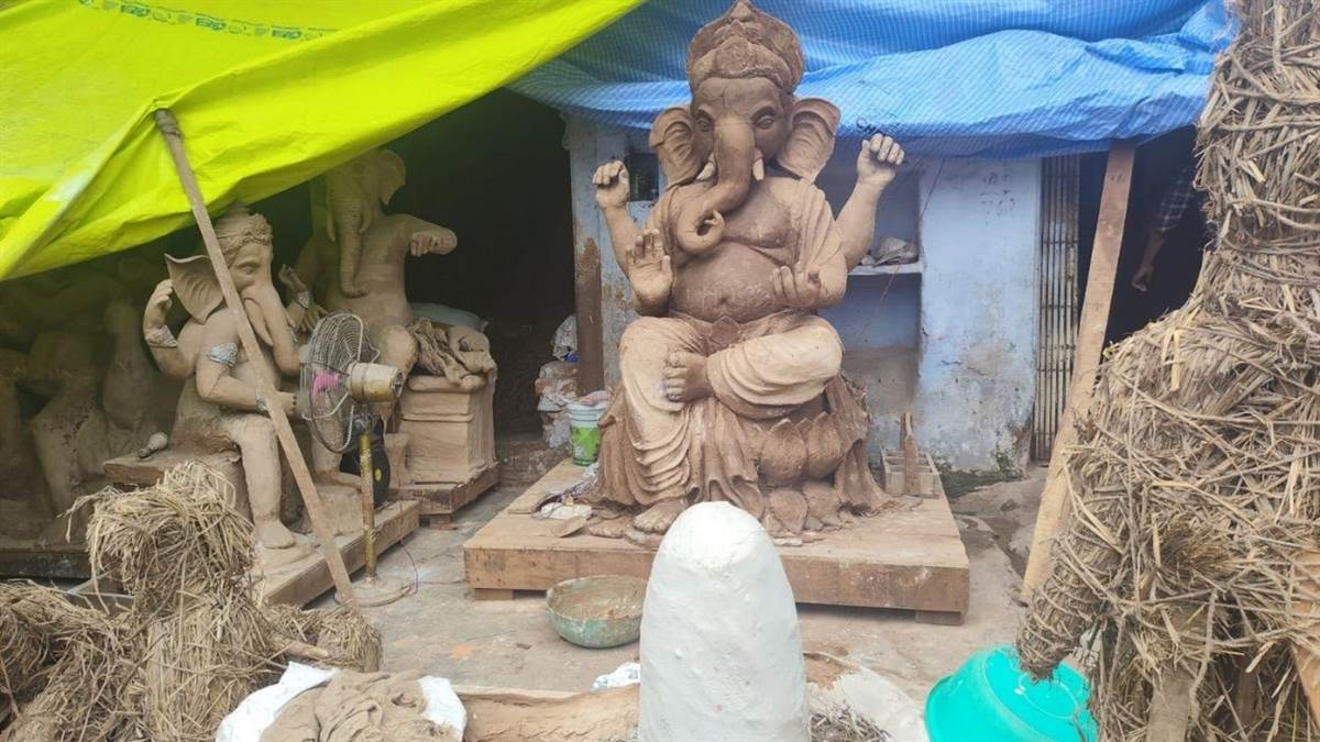 ग्वालियर: गणेशोत्सव पर अचलेश्वर मंदिर की अनूठी पहल, विराजित होगी 10 फीट की मिट्टी की गणेश प्रतिमा