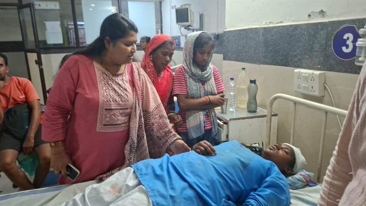 छत्तीसगढ़ के भिलाई में परीक्षा के दौरान गिरा छत का प्लास्टर, तीन विद्यार्थी घायल