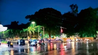 बिलासपुर में 'अर्णब' का असर, बारिश और तेज हवाओं से बदला मौसम; आज स्कूल बंद