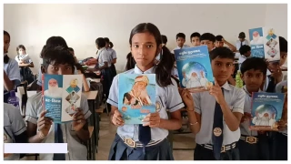 छत्तीसगढ़ के आत्मानंद स्कूल में बांटी आसाराम की किताबें, भारी बवाल के बाद प्रिंसिपल हटाए गए, जांच शुरू