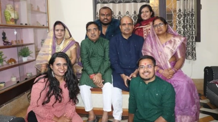 CGPSC Success Story: अधिकारियों को देख अफसर बनने का सपना किया साकार, तीसरे में प्रयास में पेंड्रा के दिव्यांश ने हासिल की 7वीं रैंक