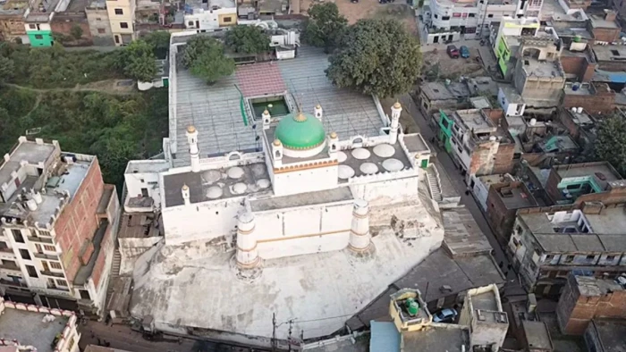संभल मामले में मुस्लिम पक्ष को SC से फौरी राहत… सार्वजनिक नहीं होगी सर्वे रिपोर्ट, अगली सुनवाई जनवरी में