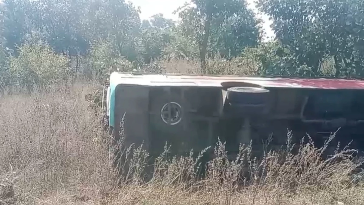 छिंदवाड़ा में यात्रियों से भरी बस पलटी, 7 लोग घायल