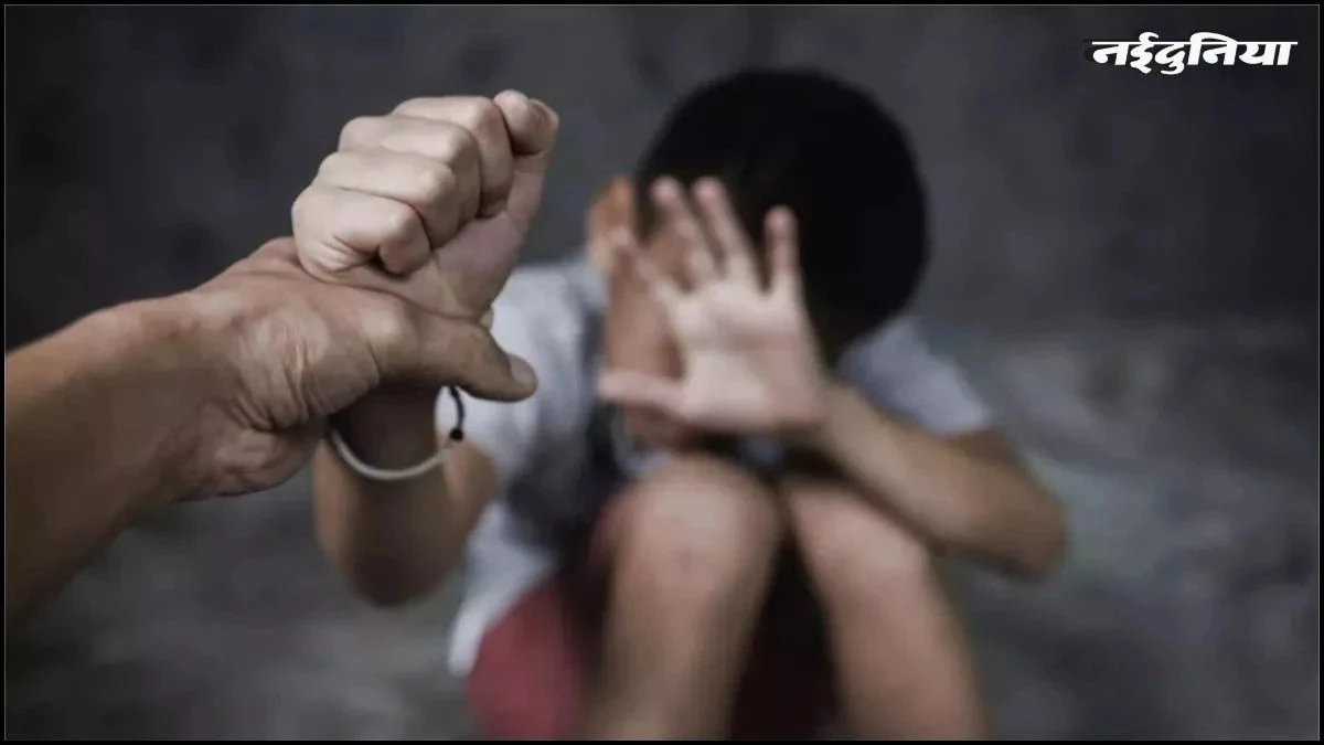 गलत गिनती बताई तो मासूम छात्र पर कर दी थप्पड़ों की बारिश, आंखों में जमा खून, टीचर सस्पेंड