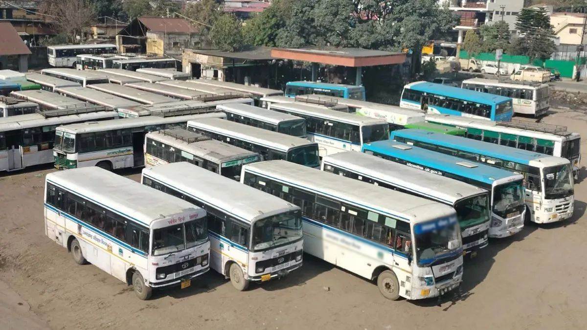 इंदौर संभाग में 15 साल पुरानी 207 बसें सड़कों से हटीं, कैंसल किए गए परमिट
